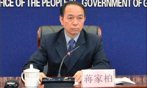 蔣家柏簡歷：廣西自治區(qū)人大法制委員會主任委員蔣家柏，曾任廣西自治區(qū)政府秘書長、水庫移民局局長、扶貧辦主任