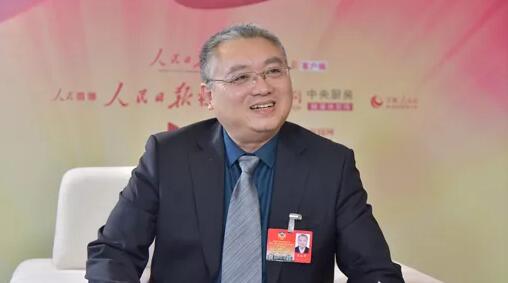 潘永鐘簡(jiǎn)歷：南寧市政協(xié)副主席潘永鐘，曾任南寧市政協(xié)副秘書(shū)長(zhǎng)、教育局局長(zhǎng)