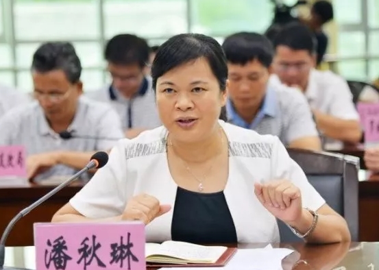 潘秋琳簡歷：河池市政協(xié)副主席潘秋琳，曾任河池市委副秘書長、羅城縣長、南丹縣委書記