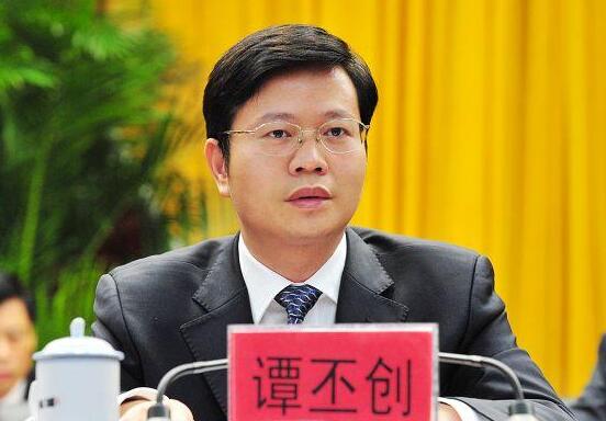 譚丕創(chuàng)簡歷：廣西自治區(qū)政府副主席、柳州市委書記譚丕創(chuàng)，曾任防城港市委書記，欽州市委副書記、市長