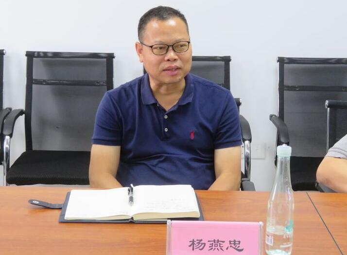 楊燕忠簡歷：貴港市港北區(qū)委書記楊燕忠，曾任港北區(qū)長，港北區(qū)委常委、常務(wù)副區(qū)長，覃塘區(qū)副區(qū)長