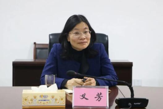 義芳簡歷：廣西高級法院副院長義芳，曾任賀州市副市長、政協(xié)副主席