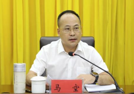 馬空簡歷：柳州市柳南區(qū)委書記馬空，曾任融水縣委副書記、縣長，柳江縣委常委、常務副縣長