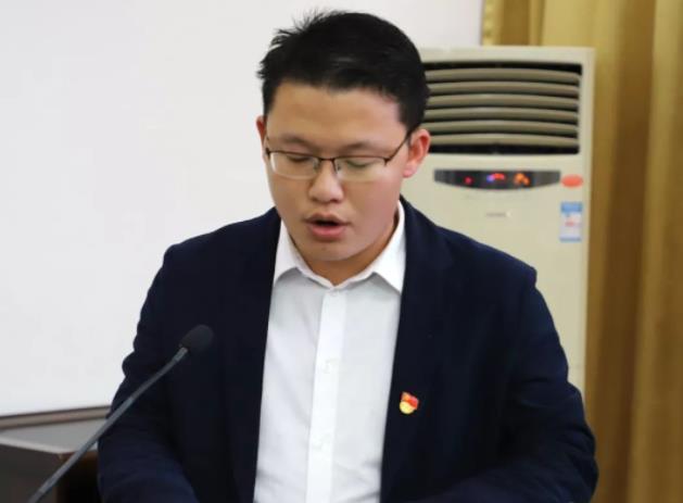 王少平簡歷：貴港市港南區(qū)委常委、統(tǒng)戰(zhàn)部部長、副區(qū)長王少平，曾任貴港市商務局副局長（90后副處級）