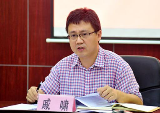 戚嘯簡歷：河池市宜州區(qū)委副書記、區(qū)長戚嘯，曾任金城江區(qū)委常委、常務(wù)副區(qū)長，宜州區(qū)委常委、組織部部長