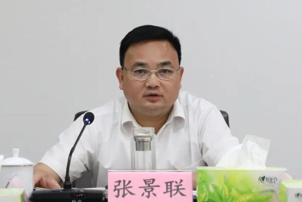 張景聯(lián)簡(jiǎn)歷：貴港市副市長(zhǎng)張景聯(lián)，曾任貴港市政府副秘書(shū)長(zhǎng)，覃塘區(qū)委書(shū)記、區(qū)長(zhǎng)，桂平市副書(shū)記、平南縣副書(shū)記