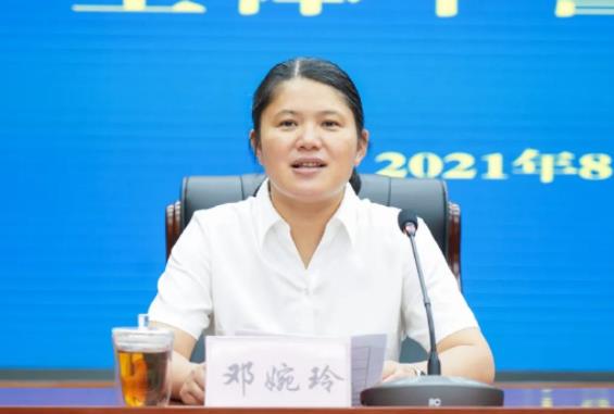 鄧婉玲簡(jiǎn)歷：鄧婉玲任賀州市委常委、組織部部長(zhǎng)，唐敬春任賀州市政協(xié)黨組副書(shū)記（鄧婉玲|唐敬春簡(jiǎn)歷）