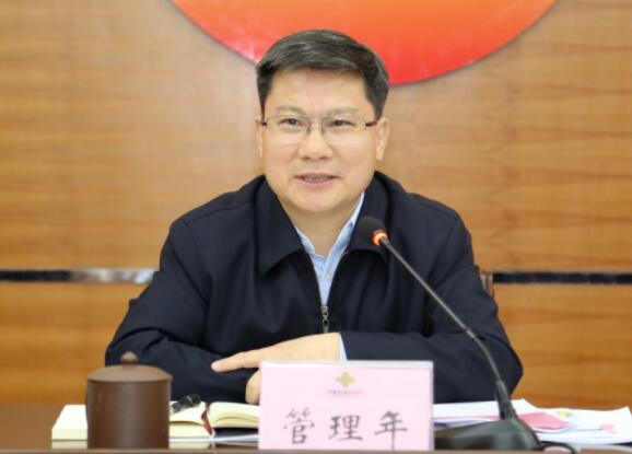 管理年簡歷：廣西總工會黨組書記、常務(wù)副主席管理年，曾任廣西供銷社主任、天津發(fā)改委副主任