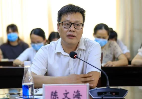 陳文海簡歷：柳州市三江縣委常委、紀委書記陳文海，曾任融安縣紀委副書記