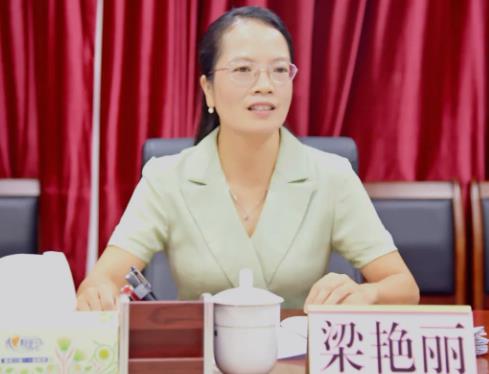 梁艷麗簡歷：玉林市委巡察組組長梁艷麗，曾任北流市委常委、紀(jì)委書記，福綿區(qū)委常委、紀(jì)委書記