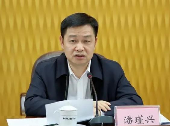 潘瑾興簡歷：廣西民宗委紀(jì)檢組長潘瑾興接受審查調(diào)查，曾任欽州市委常委、紀(jì)委書記